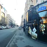 Tiny Non-Smoking Caka & Free Parking