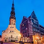 New Winwinstay Residence In Heart Of Old Town