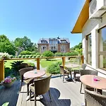 Hotel Vantis Riverside