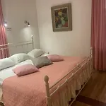 Nb Hotel With Free Parking