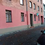 Family Or Group Apartment In Green Center