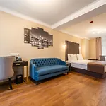 Old Riga Plaza Hotel