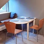 Old Town Cute Flat 2 Beds 2 Baths