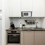 Merkela Street Apartment 14