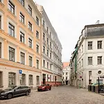 Old Riga Modern And Spacious 2 Bedroom Apartment