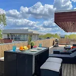 Skyhouse Riga Lux Penthouse & Spa