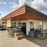 Skyhouse Riga Lux Penthouse & Spa