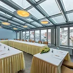 Avalon Hotel & Conferences