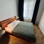 Two Bedroom Apartment In The Old Town
