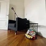 Two Bedroom Apartment In The Old Town