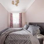 Stylish Latvian Classic 1-Bedroom Apartment Near City Center, Parks & Public Transport Links