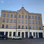 1-Bedroom Loft In Siena Tirgus