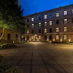 Heart Of The City Apartments 2