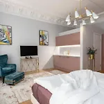 Valentina Design Studio Apartment