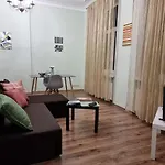 Art Deco One-Bedroom Suite In Library House With Free 5G Wifi