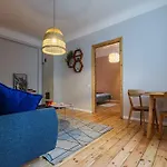 Design Apartment With Vintage Twist In Central