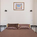 Top-Floor Studio With Courtyard View In Unesco Area, Murnieku Street Residence