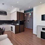Kaivas Apartment - Modern & Cozy