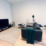 Stylish New Apartment In Riga Old Town - City Centre, Self Check-In, Walkable To Major Attractions