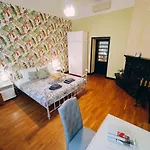 Riverside Old Town Spacious One Bedroom Apartment Few Steps From Dome Square And Cathedral