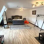 Jacob\'S Barracks Apartment In Old Town