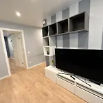 Parkside Escape: Stylish 1-Br