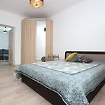 Riga Mezaparks Apartment + Private Parking