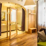Dome Hotel