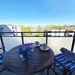 Stylish Apartment With Parking & Spacious Balcony