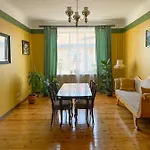 Spacious And Bright Center Apartment With Cityview