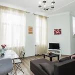 Art Deco One-Bedroom Suite In Library House With Free 5G Wifi