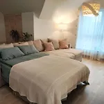 Wide & Light Apartment - Self Check In