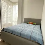 Hugo Apartment & Parking