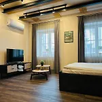Colonel Suites & Apartments