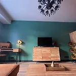 Dzelzavas Residence