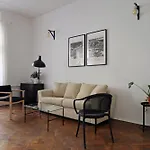 Spacious 3 Room Apartment In Art Nouveau District