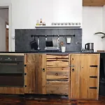 Spacious 3 Room Apartment In Art Nouveau District