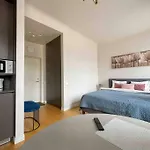 Modern Center Studio Apartment