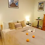 Two Bedroom Apartment In Old Town, Up To 6 Guests