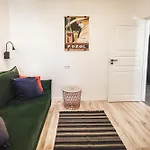 Bearsleys Knights Apartments