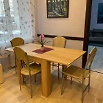 Jugend Style Flat 4