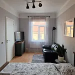 Artilerija\'S Apartment