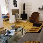 City Center Two Room Apartment With One Bedroom, Up To 5 Guests, Self Check-In, Free Parking