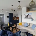 Float House Nr 659
