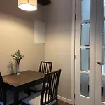 Old Town Modern Apartment