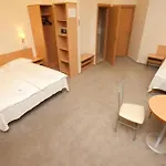 Toss Hotel
