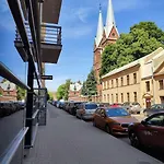 Уютный Лофт Среди Старых Парков