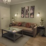 Stylish Apartment In Old Town Riga