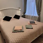 Stylish Apartment In Old Town Riga
