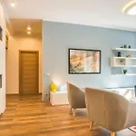Design Apartment, 2 En-Suite Rooms - Very Central